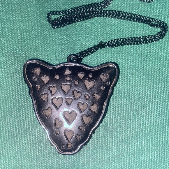 Black panther necklace - Picture 3 of 6